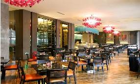 刷平安银行信用卡享武汉玛雅海滩酒店餐饮全单9折优惠,卡宝宝网